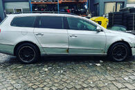 Veškeré náhradní díly VW Passat B6 kombi CBAB KNS LA7W 2008