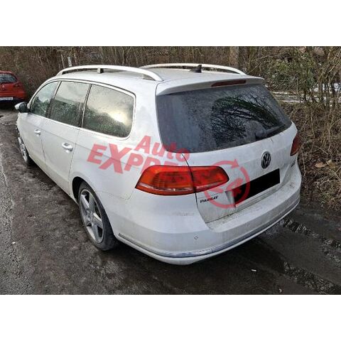 Vůz na náhradní díly VW Passat B7 kombi 2012 CFGB NLN LB9A