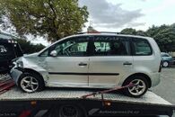 Vůz na náhradní díly VW Touran 1T1 r.v. 2005 BKC GQN LA7W