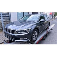 Vůz na náhradní díly VW Passat B8 kombi 2015 CRLB QFZ LR7H