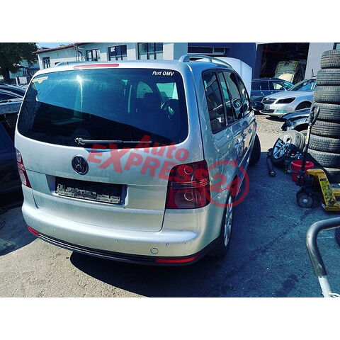 Veškeré náhradní díly VW Touran facelift 2010 BMN JMA LA7W