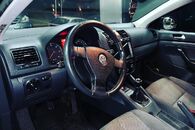 Náhradní díly VW Golf 5 kombi r.v. 2009 BLS KBL LC9X