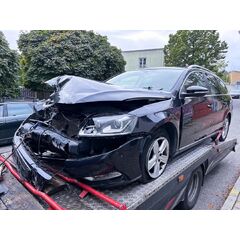 Vůz na náhradní díly VW Passat B7 kombi 2012 CDGA NAU LC9X