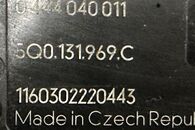 Audi Q3 8U S-Line r.v. 2016 nádrž AdBlue 5N0131877C 5N0131877 5Q0131969C