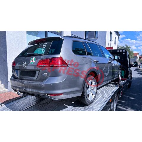 Vůz na náhradní díly VW Golf 7 kombi 2015 CRKB MWW LA7N