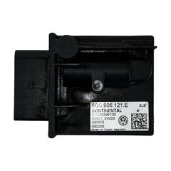 VW Golf 7 kombi r.v. 2016 řídící jednotka palivového čerpadla 5Q0906121E