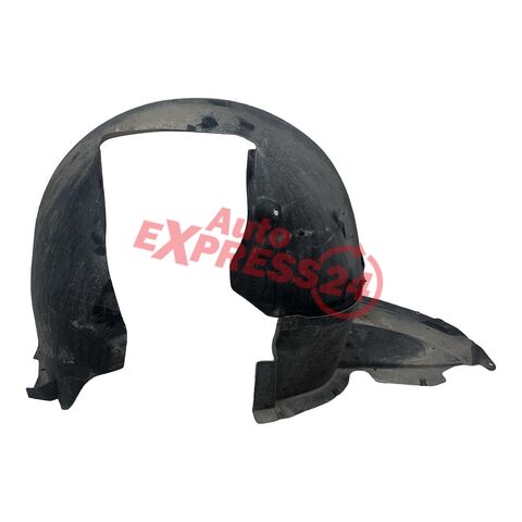 VW Passat B7 kombi r.v. 2012 levý přední podběh