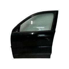 VW Tiguan 5N r.v. 2010 černá metalíza kód barvy LC9X levé přední dveře