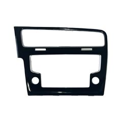 VW Golf 7 kombi r.v. 2016 rámeček radia 5G1819743