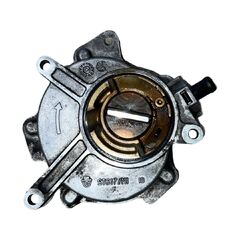 VW Passat B6 kombi r.v. 2008 podtlakové čerpadlo BWA 06D145100F