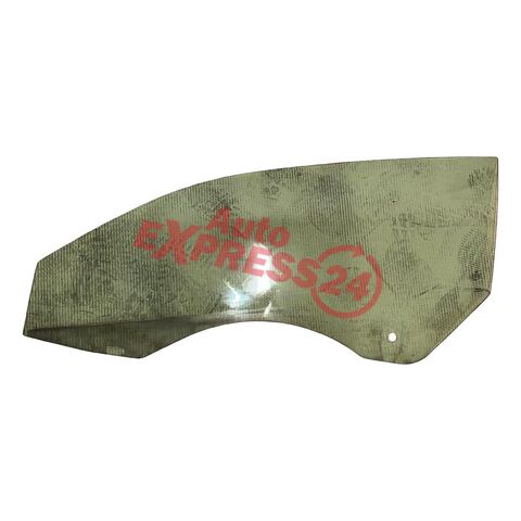 VW Scirocco r.v. 2009 levé přední sklo