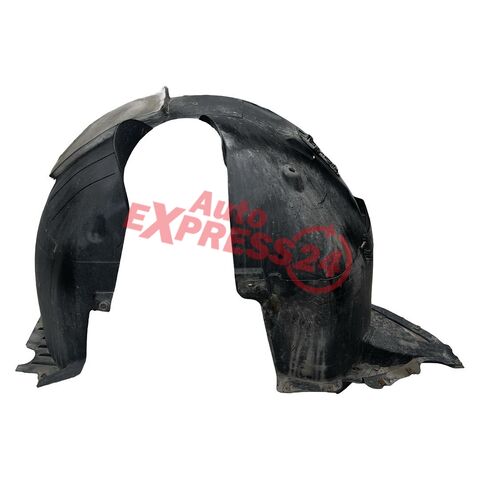 VW Passat B8 kombi r.v. 2015 levý přední podběh