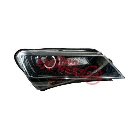 Škoda Superb 3 kombi r.v. 2017 pravé přední světlo xenon LED 3V1941016A jednotky 4G0907397Q 8U0941329 8K0941597B