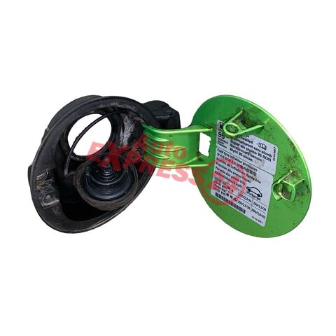 VW Scirocco 3 r.v. 2010 zelená metalíza kód barvy LR6T víko nádrže 1K8809857C