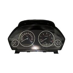 BMW 3 F31 318D touring r.v. 2016 naftové budíky 17649411