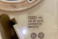 Audi A8 D4 4H sedan r.v. 2010 čerpadlo palivové nádrže 4H0201284B 4H0201317J 4H0201317M 4H0201284B