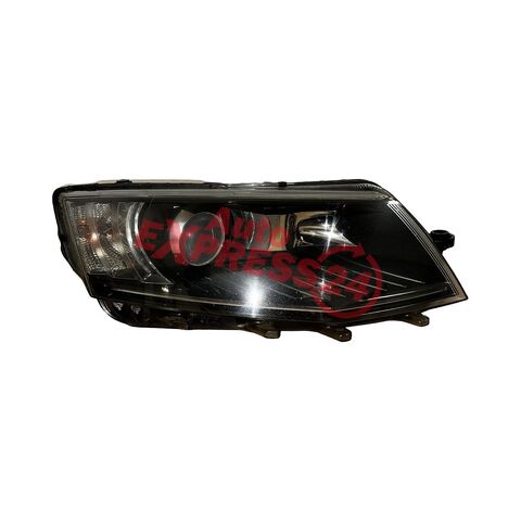 Škoda Octavia 3 RS kombi r.v. 2015 pravé přední světlo xenon 5E1941016B jednotky 1T0941329B 4G0907697D 8K0941597B