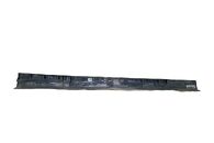 BMW 3 F31 318D touring r.v. 2016 černá metalíza kód barvy 475 levý práh