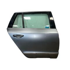 Škoda Superb 2 kombi r.v. 2010 šedá metalíza kód barvy LF8L 9157 2G2G pravé zadní dveře