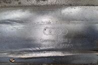 Audi A8 D4 4H sedan r.v. 2010 černá metalíza kód barvy LZ9Y levý práh