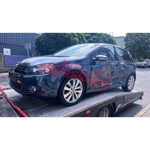 Vůz na náhradní díly VW Golf 6 hatchback 2010 CAVD KWB LC5F