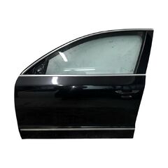 Škoda Superb 2 sedan r.v. 2010 černá metalíza kód barvy LF9R 9910 1Z1Z levé přední dveře