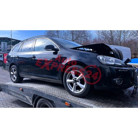 Vůz na náhradní díly VW Golf 6 kombi 2012 CAYC LHW L041