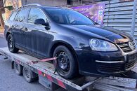 Vůz na náhradní díly VW Golf 5 kombi 2008 BXE JCR LC9X
