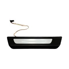 Audi SQ7 4M r.v. 2018 podsvícení prahové lišty 4M0947417