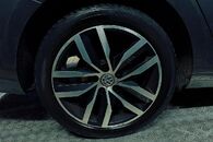 Vůz na náhradní díly VW Golf 7 FL kombi 2018 CZCA SEH LR7H