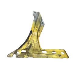 VW Caddy 2 2k r.v. 2008 skříňový vůz žlutá barva kód barvy L132 pravý držák blatníku 1T0821136