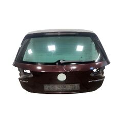 VW Passat B8 kombi r.v. 2017 karmínově červená metalíza kód barvy LD3Y páté dveře