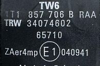 VW Touran 1T2 facelift r.v. 2009 pravý přední pás 1T1857706B