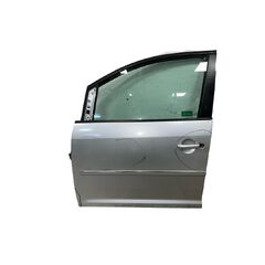 VW Touran 1T2 facelift r.v. 2007 stříbrná metalíza kód barvy LA7W levé přední dveře