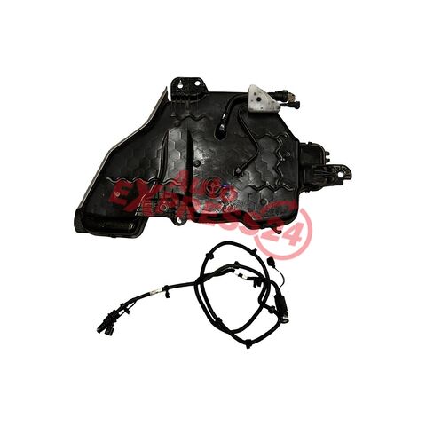 Audi Q3 8U S-Line r.v. 2016 nádrž AdBlue 5N0131877C 5N0131877 5Q0131969C