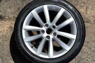 VW kola 235/45 R17 letní pneu 6,03mm DOT2212 7,5Jx17H2 ET47 3AA601025C