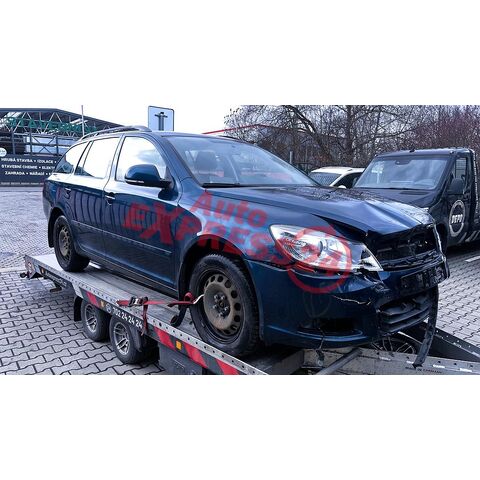 Vůz na náhradní díly Škoda Octavia 2 FL kombi 2012 CAYC LHW LW5Q