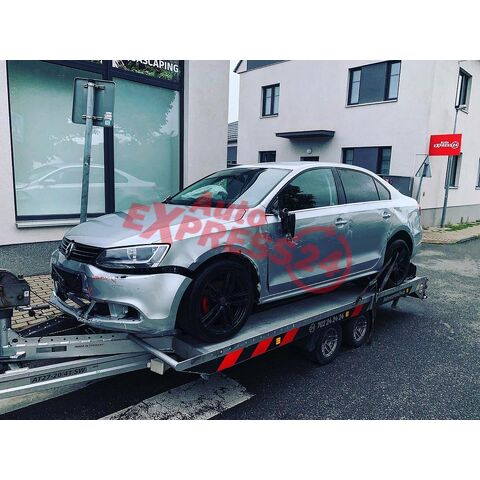 Veškeré náhradní díly VW Jetta 4 sedan 2013 CFFB NFP LA7W