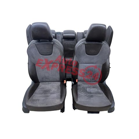 Škoda Octavia 3 sedan Laurin a Klement r.v. 2015 sedačky