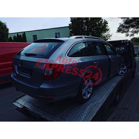Veškeré náhradní díly Škoda Superb 2 kombi 2011 CFF LHD LF8L