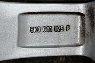 VW kola 225/45 R17 letní pneu 7,22mm DOT0124 7,0Jx17H2 ET54 5K0601025F