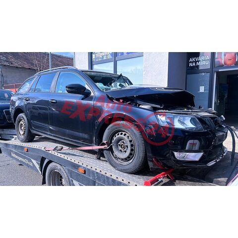Vůz na náhradní díly Škoda Octavia 3 kombi 2013 CLH MWW LF9R