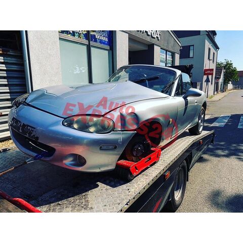 Veškeré náhradní díly Mazda MX-5 kabriolet r.v. 2001