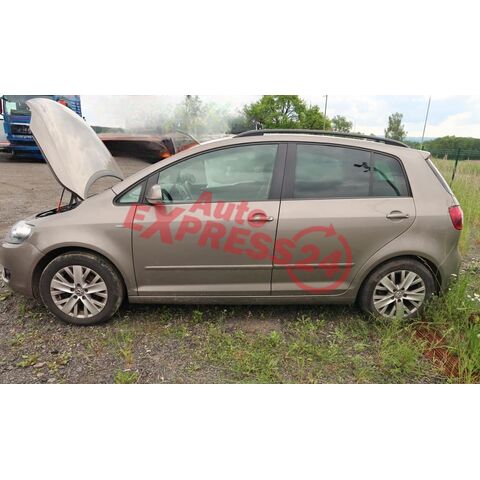 Vůz na náhradní díly VW Golf 6 plus 2014 CBZB NBW LA8X