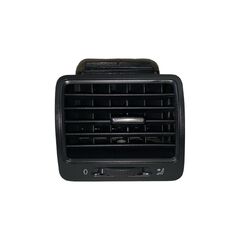 VW Golf 5 GTI hatchback r.v. 2006 levý ofukovač 1K089709 1K0819703B