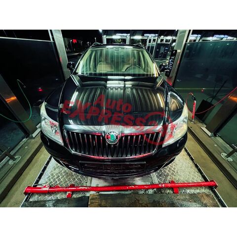 Vůz na náhradní díly Škoda Octavia 2 FL kombi CDAA NMY LF9R