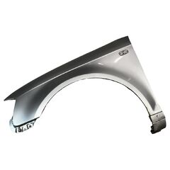 Audi A3 8P Sportback r.v. 2007 stříbrná metalíza kód barvy LY7W levý blatník