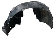 VW Passat B8 kombi r.v. 2015 levý přední podběh