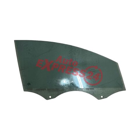 VW Golf 7 kombi r.v. 2014 pravé přední sklo