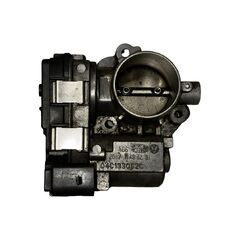 škrtící klapka 04C133062C